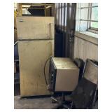Variety of Home Items (4)