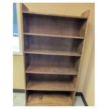 Oak 5 shelf bookcase 36in long x 69in tall x 1