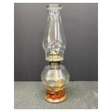 Kaaden clear glass oil lamp w/honeycomb base,