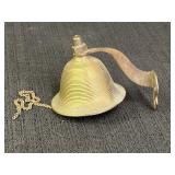 Ribbed brass bell w/ wall-mounting bracket & chain