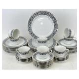 Wyndham China 'Crete' Pattern Dinnerware