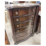 Bernhardt Traditional Serpentine Chest of Drawers