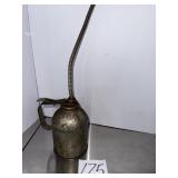 Oil lubricating can