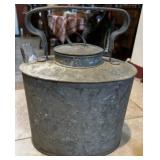 VINTAGE ERIE RAILROAD CREW OIL CAN