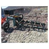 2PT Roundbale Mover w/ JD Hydraulic Ram