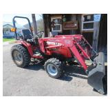 Massey Ferguson 1528 compact tractor