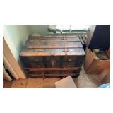 Vintage Steamer trunk with tray