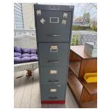 4 drawer metal file cabinet