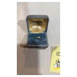 10 Karat gold diamond ring