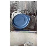 Anchor Hocking Bakeware and Measures