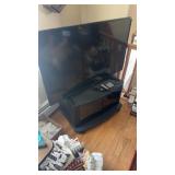 48in Toshiba Smart Tv w/remote and stand