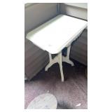 WOODEN END TABLE
