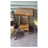 TWO TIER LAMP STAND 16 X 16 X 29