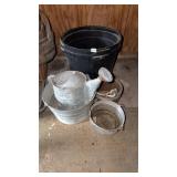 LG PLASTIC PLANTERS AND METAL BUCKETS