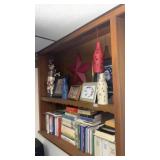 Shelf of Americana decor