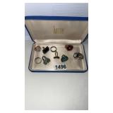 9 costume rings