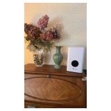 2 VASES AND HUMIDIFIER