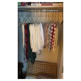 14 TABLE CLOTHES 1 PLASTIC