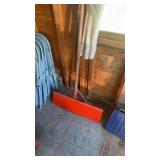 LARGE METAL SNOW SHOVEL