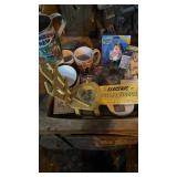 Outhouse / toilet trinkets