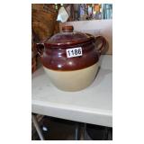 Bean pot with lid