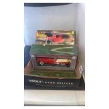 2 die-cast in boxes