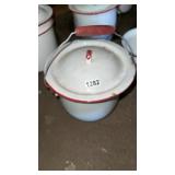 Enamelware chamber pot slop jar