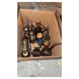 Box antique oil cans