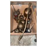 Box antique oil cans