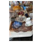 Boxlit miscellaneous, clear and colored glass hen