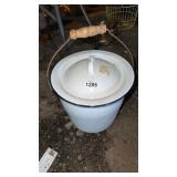 Enamelware chamber pot slop jar