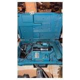 Makita 9.6v drill w/ charger and case