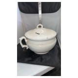 Chamber pot with lid has chipped