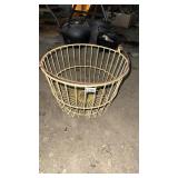 Egg basket