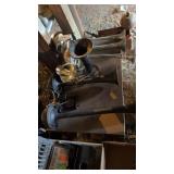 4 vintage automobile horns