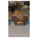 Early pine potty with chamber pot
