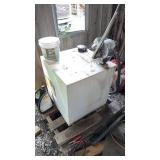 50 GALLON FUEL CELL w/HANDPUMP