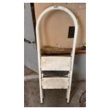 2 STEP STOOL