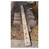 4 SUITCASE WEIGHTS w/RACK