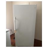 FRIGIDAIRE UPRIGHT FREEZER