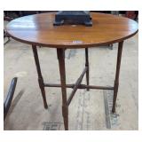 DROP LEAF FOLDING STAND