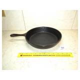 Cast iron No. 7 Skillet - 10 Inches in Diameter -