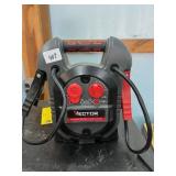 Vector 700 Amp Peak Battery / Jump Starter