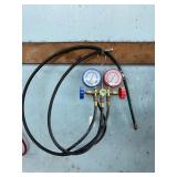 Refrigerant gauge set
