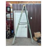 Werner 8 Ft Fiberglass Stepladder