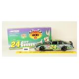 2001 Jeff Gordon Looney Tunes Action Racing 1:24