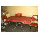 Vintage Mid Century Kitchen Table; does show lots