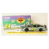 Jeff Gordon 1:24 Scale Looney Tunes 2001 Monte