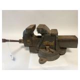 An Allied 5 inch bench vice