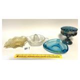 An assortment of vintage glassware, includes a
